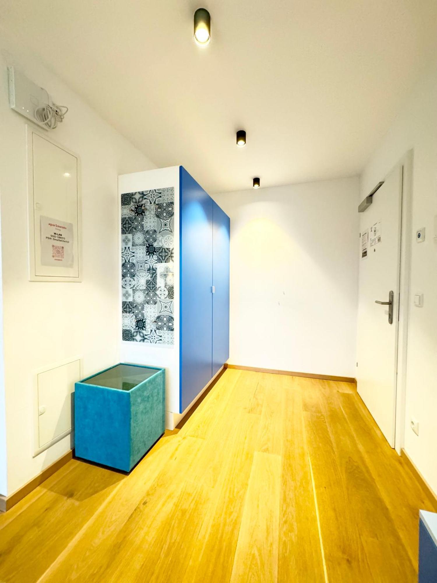 Wohnung Mit Terrasse + Parkplatz Wenen Buitenkant foto